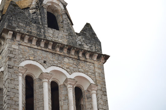detail of arcs of Parroquia de San Francisco de Asís