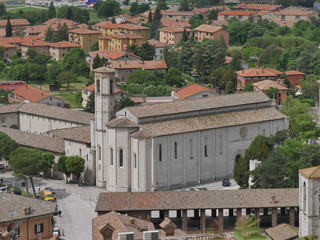 Gubbio - Piazza Quaranta Martiri e chiesa San Francesco