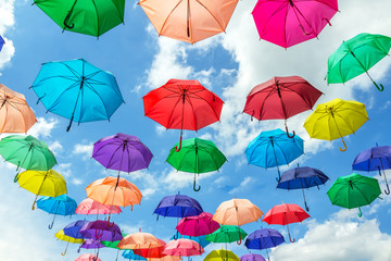 Background image, colorful of umbrella and sky - obrazy, fototapety, plakaty