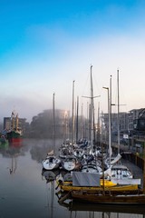 stader hafen im nebel