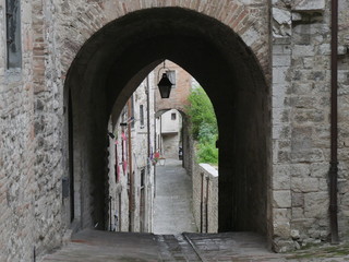 Gubbio – scorci di via Cattedrale