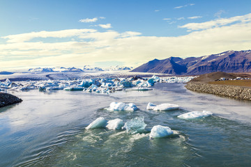 jokulsarlon blue lagoon panorama with icebergs