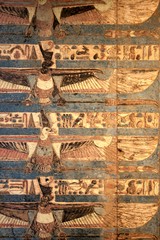 Plafond décoré du temple d'Edfou, Egypte.