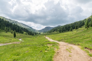 Wanderung in den Nockbergen zu dem Rosaninsee und den großen Königsstuhl, Österreich