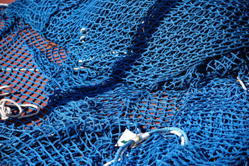 Netz für Diskusring / Die Nahaufnahme eines Auffangnetzes für den Diskusring in einem Stadion. © ginton