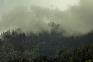 heavy cloud in the mountains