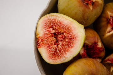  fresh figs