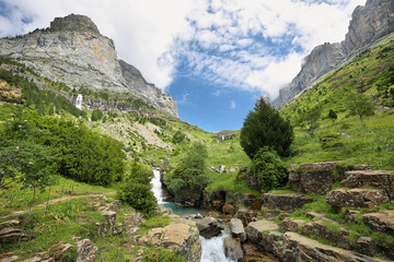 Naklejka premium Anisclo canyon in Ordesa national park, Spain