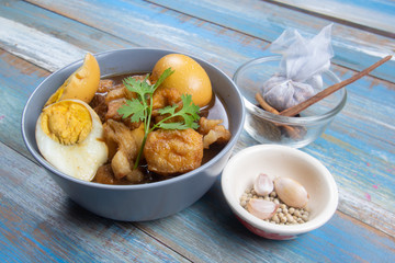 sweet brown Stewed pork gravy in bowl