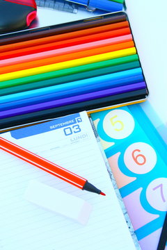 agenda ,le 3 septembre,rentr&eacute;e des classes et mat&eacute;riel scolaie