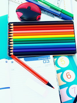 agenda ,le 3 septembre,rentr&eacute;e des classes et mat&eacute;riel scolaie
