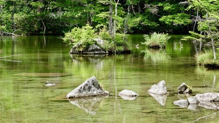 Kleiner See in den Japanischen Alpen bei Kamakochi