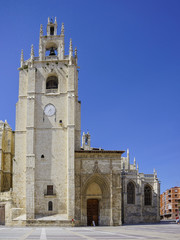 Fototapeta na wymiar Cathedral of the city of Palencia in Spain