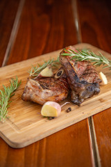 Gigot d'agneau grillé 