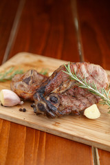 Gigot d'agneau grillé 