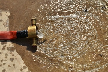 drain water out of fire pipe for clean fire system