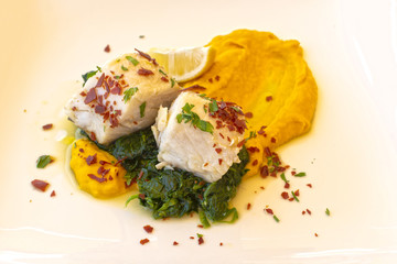 BACALAO CONFITADO CON PATATA