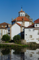 Fototapeta na wymiar Edificios en la ribera del rio Tamega, Chaves. Portugal.