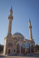 Baku, Azerbaijan : The Mosque of the Martyrs or Turkish Mosque is a mosque in Baku, Azerbaijan, near the Martyrs Lane Alley.