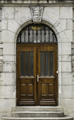 Janela e porta    Portas e Janelas