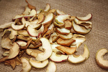 dryed apples slises