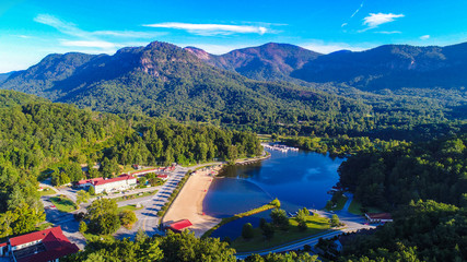 Drone View of Lake Lure, North Carolina, USA - obrazy, fototapety, plakaty