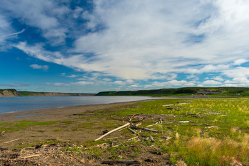 Fototapeta na wymiar The Mackenzie River, Northwest Territories, Canada