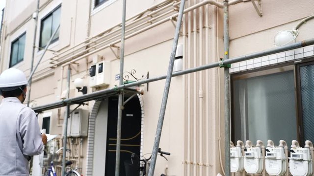 工事現場イメージ・確認・調査する現場監督