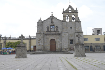 Fototapeta na wymiar church in zapopan jalsico. Mexico