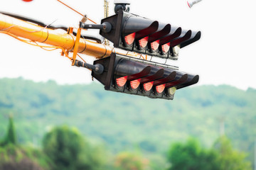 Signal lights for the car to start at the starting point.