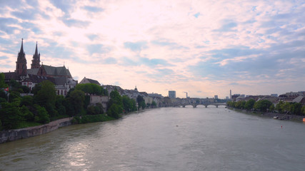 Naklejka premium Basel and Rhein River City Skyline 