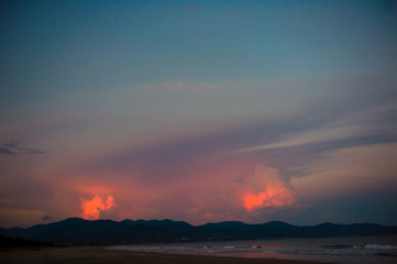 晩夏の海