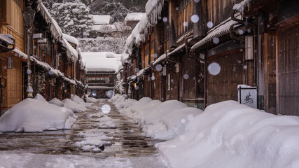 石川県 東茶屋街 雪景色