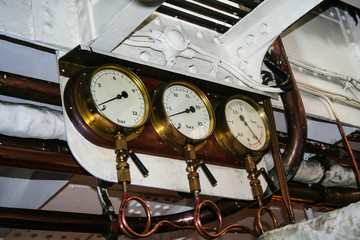 Technik und Antrieb eines Dampfschiffs im Museumshafen 