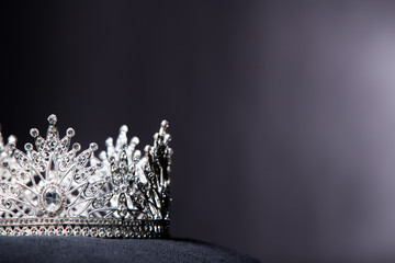 Diamond Silver Crown for Miss Pageant Beauty queen Contest, Crystal Tiara jewelry decorated gems...