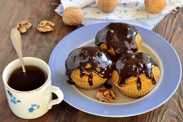 Pumpkin muffins with chocolate glaze