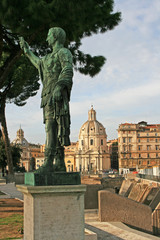 Obraz premium Skulptur von Roman Emperor Augustus in Rom 