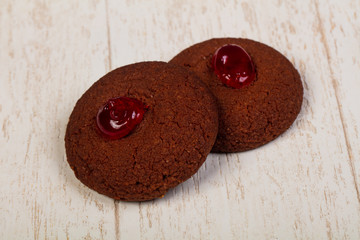 Chocolade cookies with jam