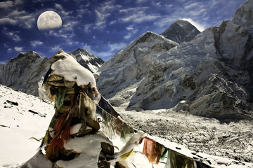 Volle maan op Everest