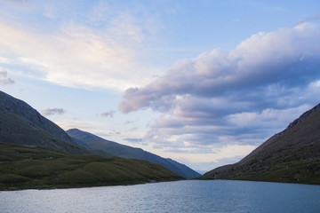 Obraz premium Lower Akchan lake. Mountain Altai landscape