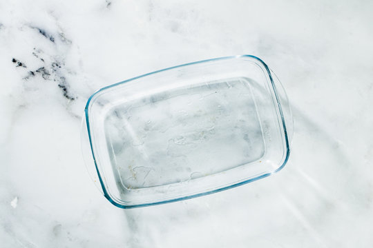 Glass Pan For Baking On A Marble Table