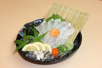 ヒラメのお造り