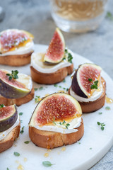 Camembert and figs on toast