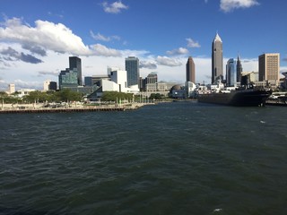 Obraz premium Cleveland from Lake Erie on Summer Day (2018)