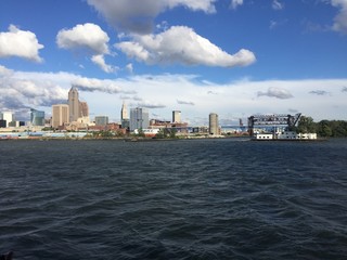 Fototapeta premium Cleveland from Lake Erie on Summer Day (2018)