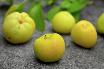 fresh quince organic bio fruits eco