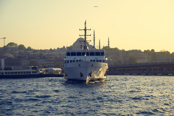 Fototapeta premium The passenger ship is on the Bosphorus in Istanbul.