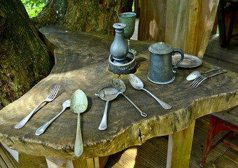 Vieux ustensiles de cuisine, couvert anciens