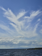 Naklejka na ściany i meble Sailboat and cloud formation 09