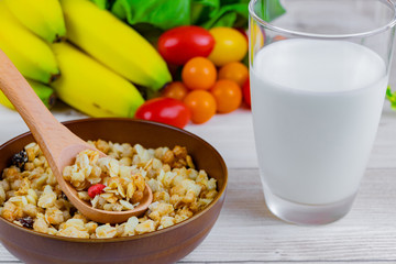 フルーツグラノーラ　ダイエット　朝食イメージ